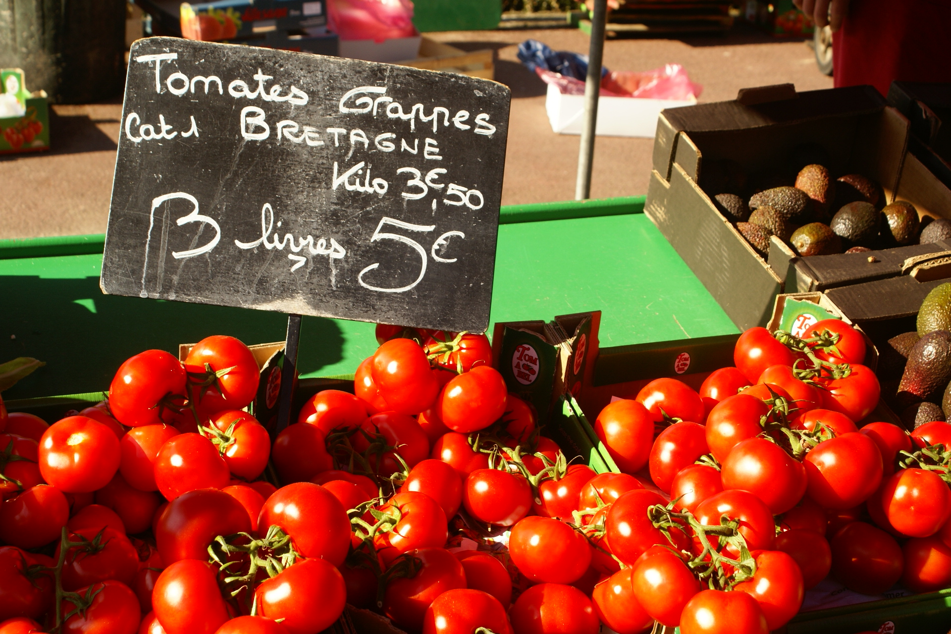 Tomatoes dold by the livre (pound) at a Normandy market