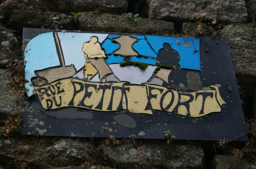 Roadsign in Dinan, Brittany