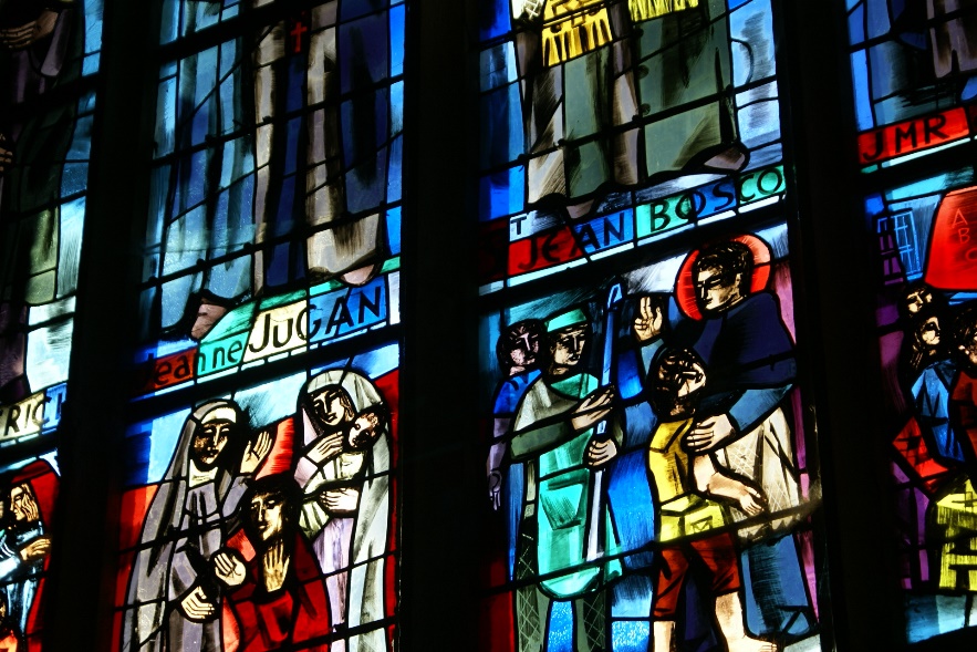 Stained glass window in St Malo's Church, Dinan