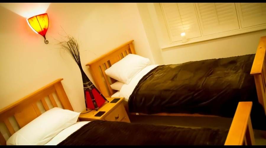 Twin bedroom