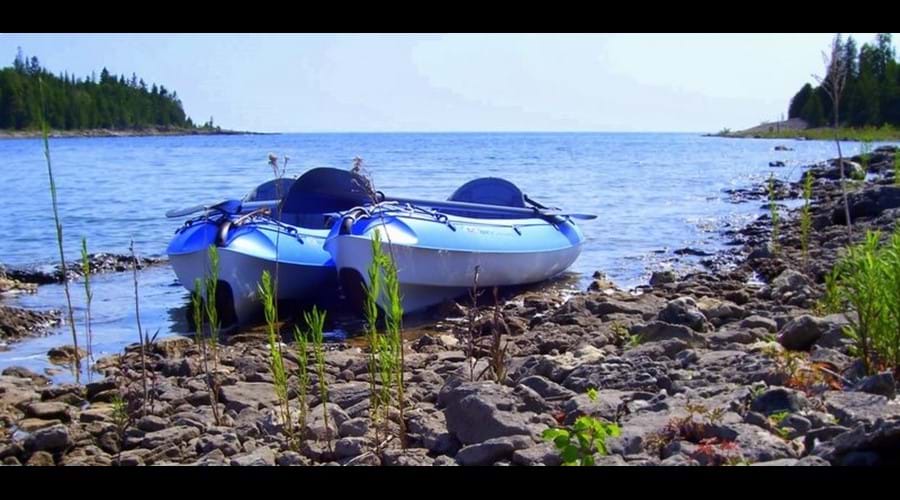 There are two kayaks for guests to use while staying at the cottage.