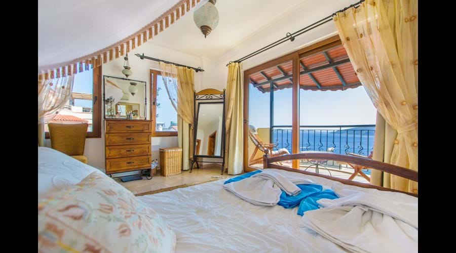 Villa Kismet Master Bedroom