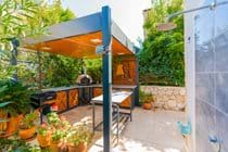 Outdoor Kitchenette with BBQ, Pizza Oven & Paella Kit
