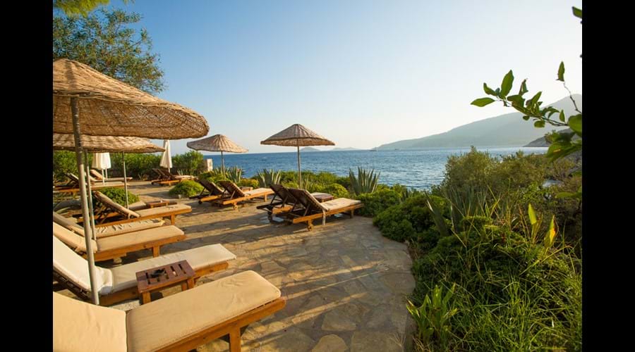 Kulube Beach, Kalamar