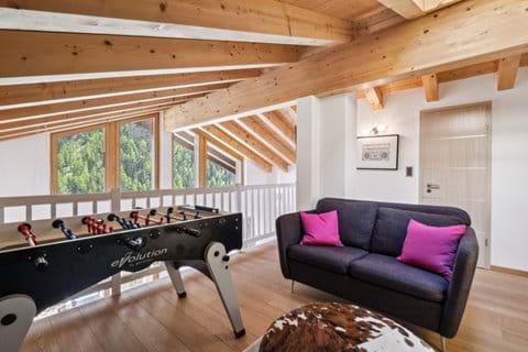 Upper floor snug area