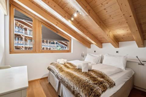 Upper floor bedroom 4