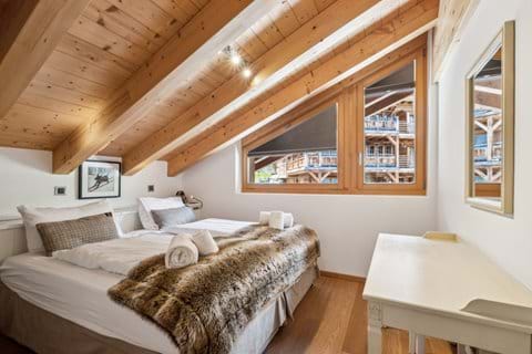 Upper floor bedroom 3