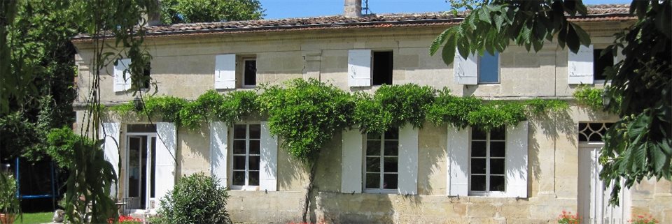 Two Holiday Rentals And Bed Breakfast Set In The Bordeaux
