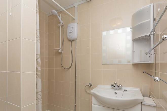 Modern spacious shower room