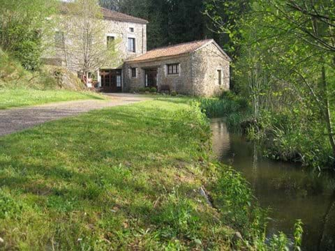 Cottage Dordogne Pool Dog Friendly Gite