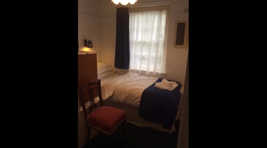 single cosy, private bedroom