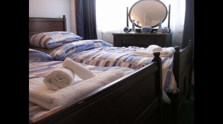 twin beds