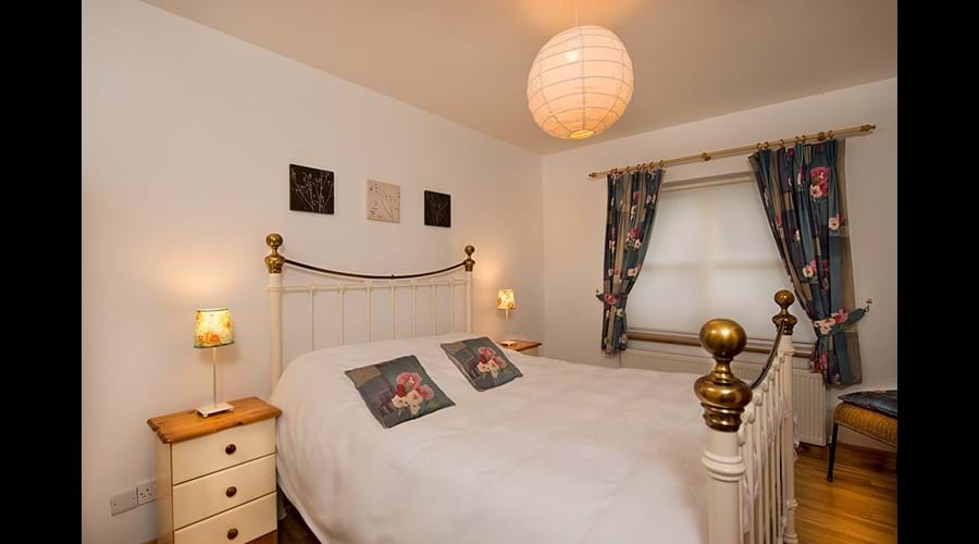 Bedroom 3..Kingsize with en-suite...downstairs