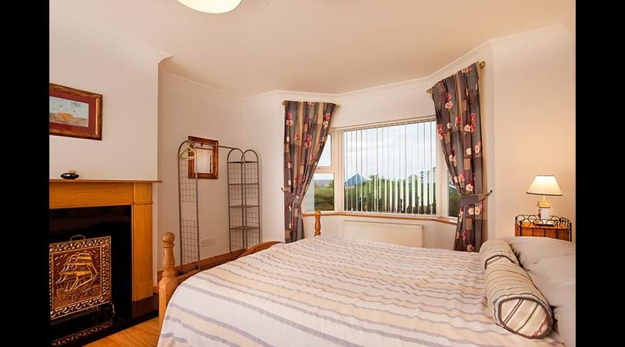 Bedroom 4...Kingsize and single bed...downstairs