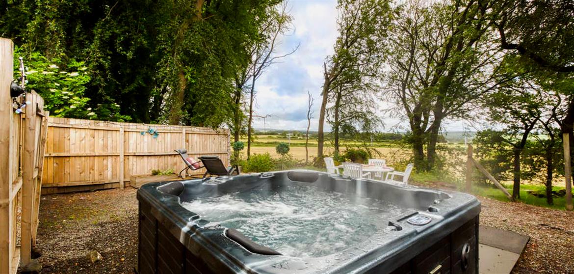 Two Lovely Cottages In The Very Heart Of Scotland Antonine Wall