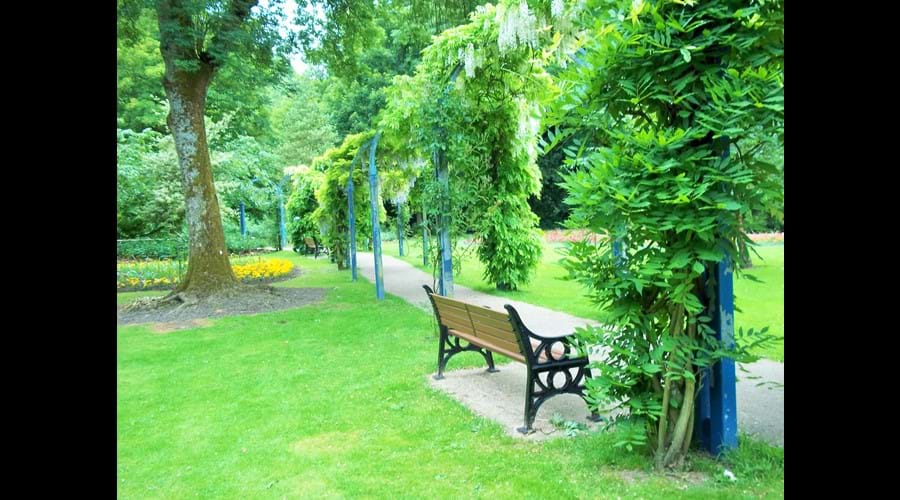 DALE END PARK - SHORT WALK FROM THE HOUSE