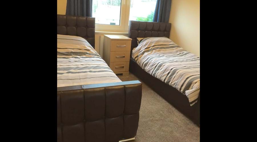 Twin bedroom