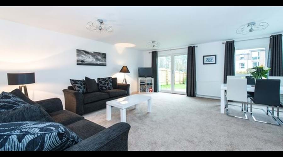 French doors lead to fully enclosed rear garden