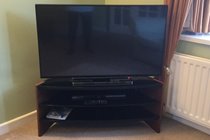 43" Smart TV in Lounge with Free Netflix
