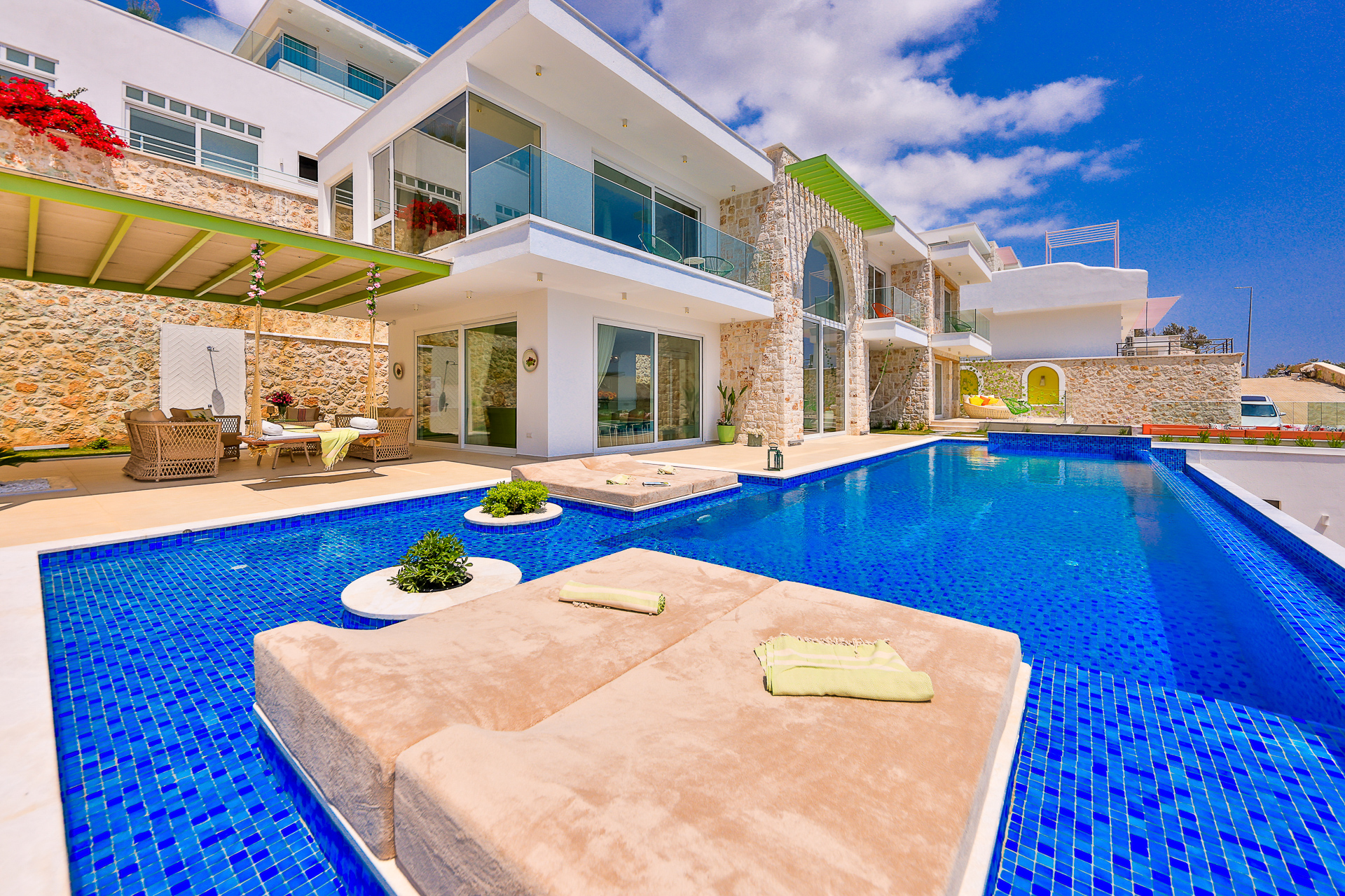 PropertyUnit
