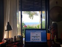 Garden studio with sea view from the working desk