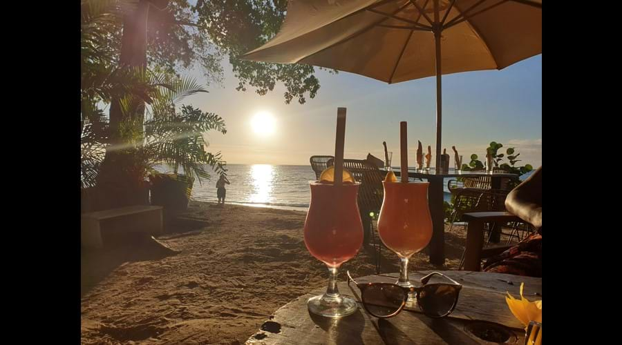 Sunset and Cocktails at Batts Rock Beach 