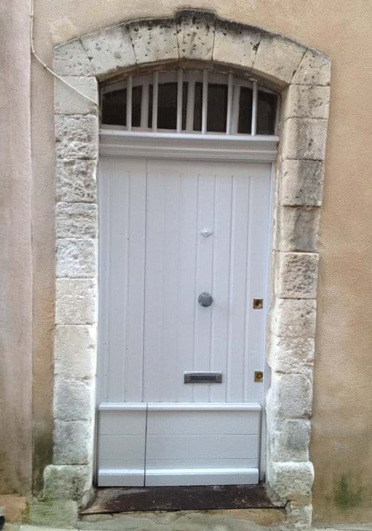 Front door to MaisonO