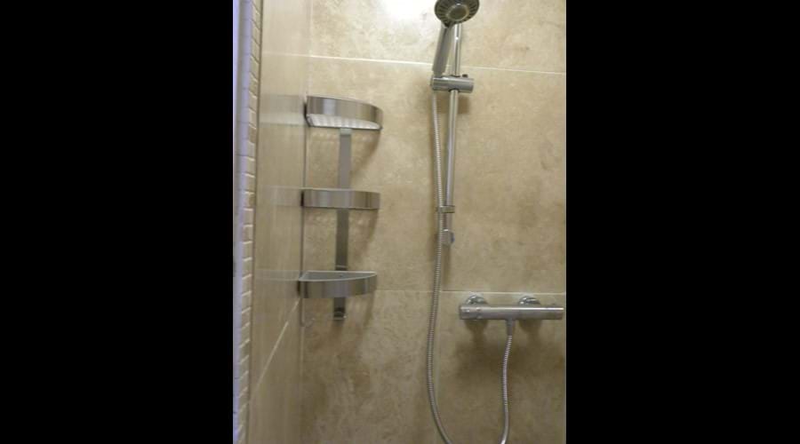 The Shippon shower room