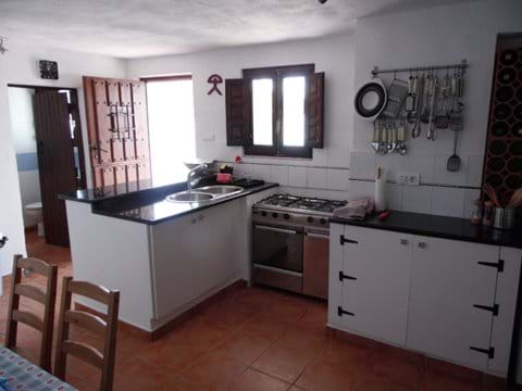 Casa Las Palomas 3 Bedroom Cortijo Kitchen.