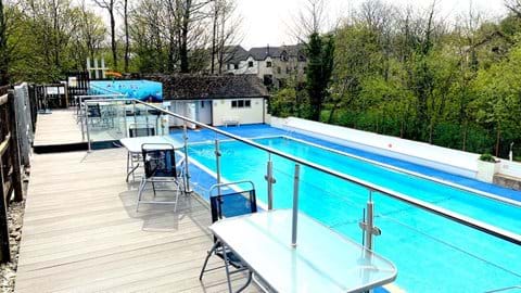 Ingleton Lido / outside swimming pool just a few minutes walk from the cottage