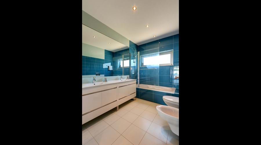 Bathroom 3 - ground floor
