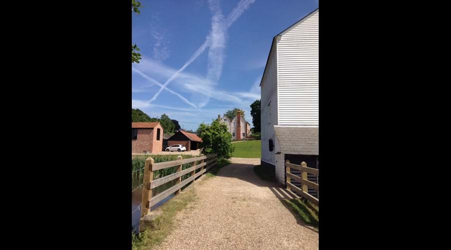 glamping, farm holiday, rural retreat, luxury camping, shepherds hut, bird watching, romantic break, short break close to London, shepherds hide, lakeside holiday