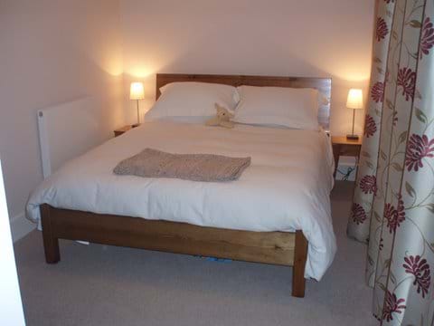 1st Floor master bedroom with ensuite shower room