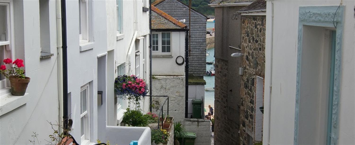 Availability Shutters Holiday Cottage, Downalong, St Ives