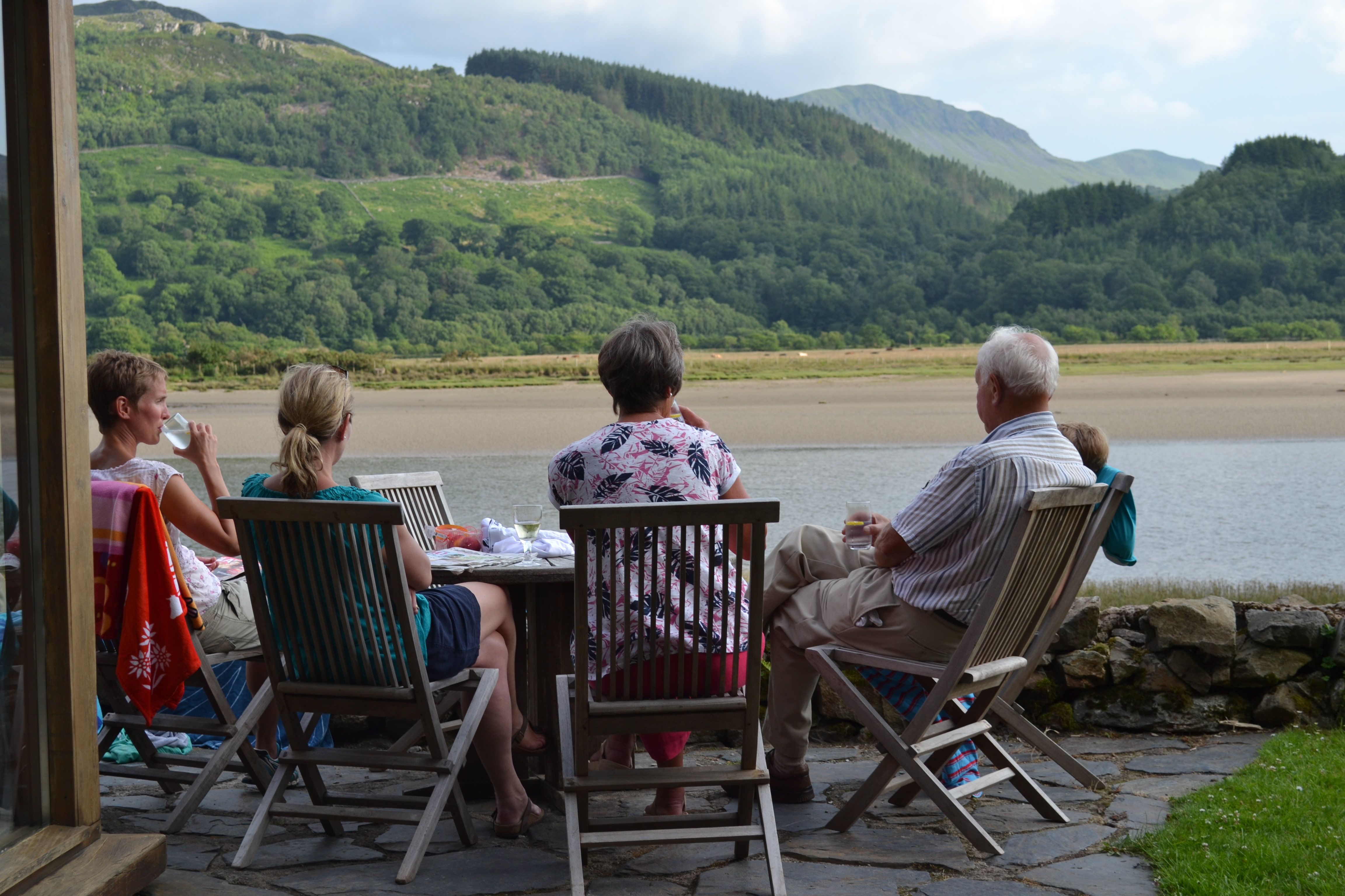 Sundowners on the estuary edge