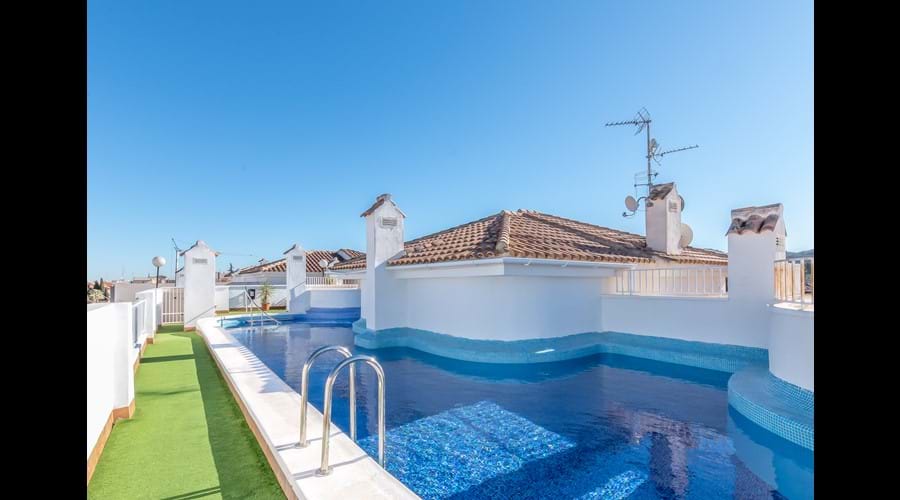 Rooftop pool, safe, relaxed and private