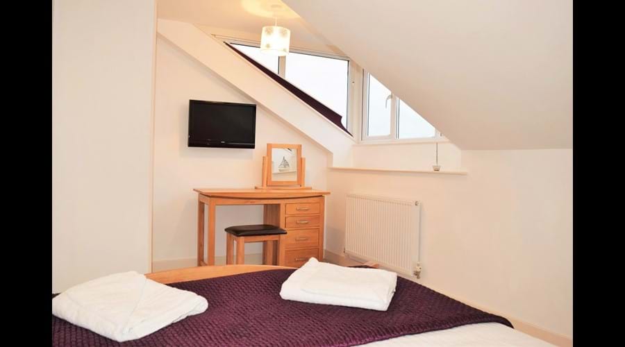 2nd floor king size bed room (Room C)
