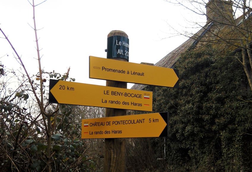 Promenade à Lenault waymarker