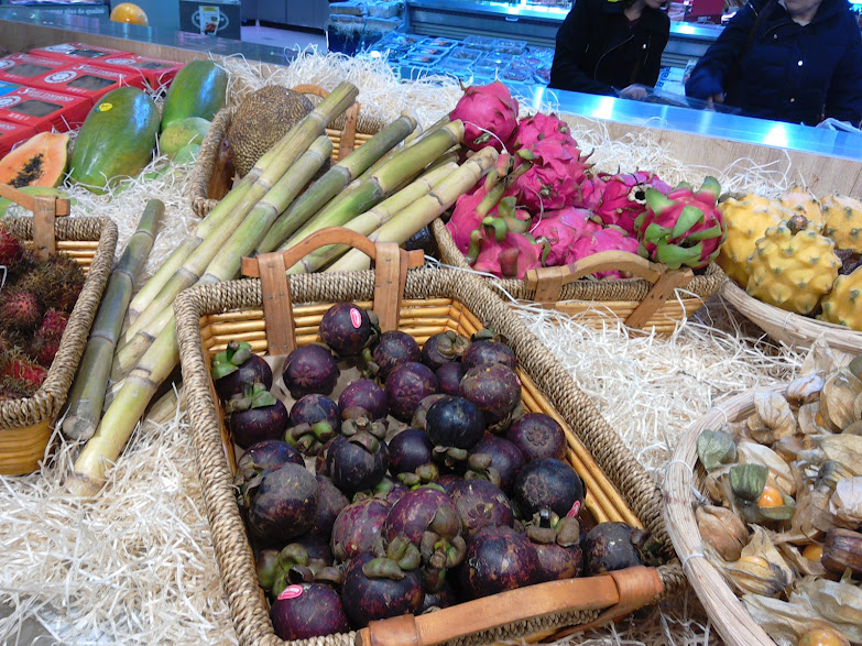 Plastic free tropical fruits, Normandy, Fance