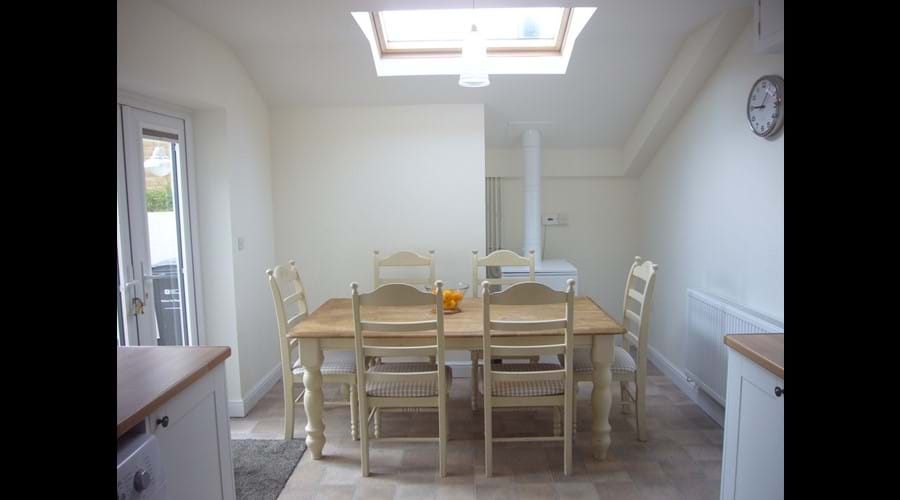 Light & airy kitchen diner