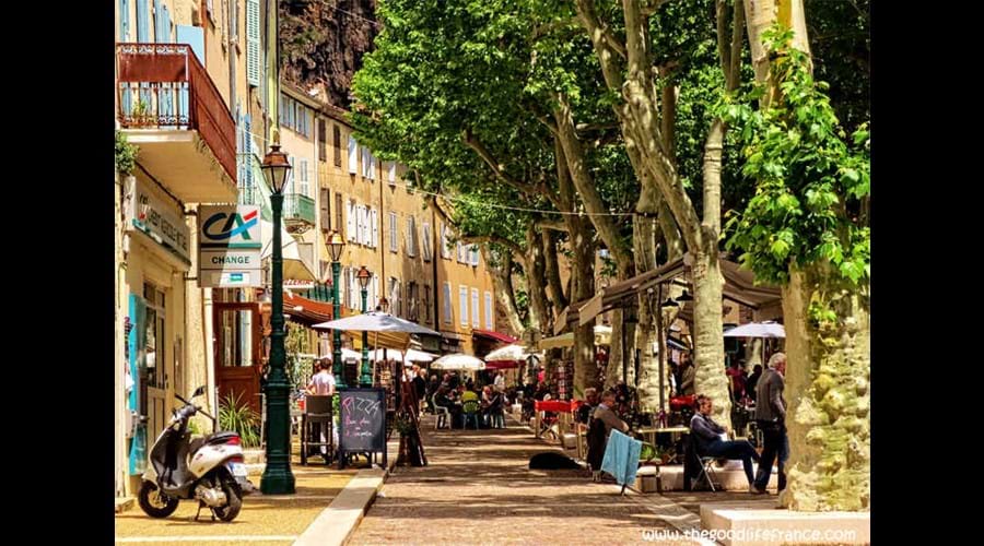 Cotignac - Cours Gambetta