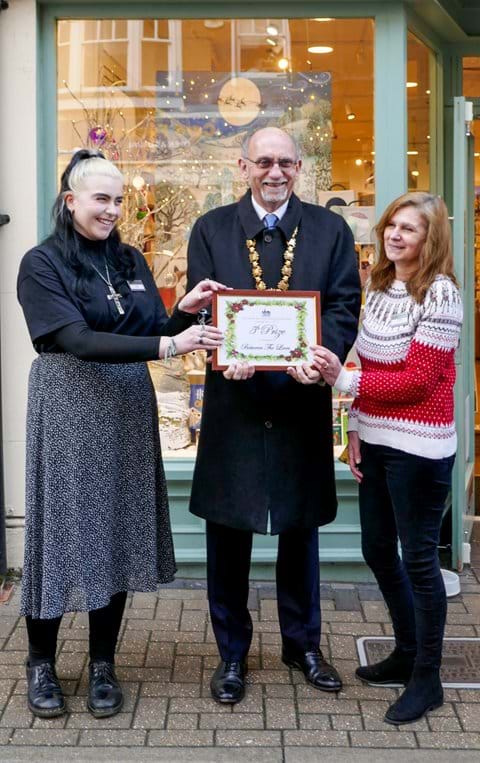 Left to Right: Poppy Pledger, Mayor Richard Porch, Debbie Criddle from Between the Lines