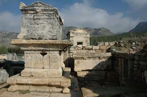 Hierapolis : 2,5 hour drive from Selcuk