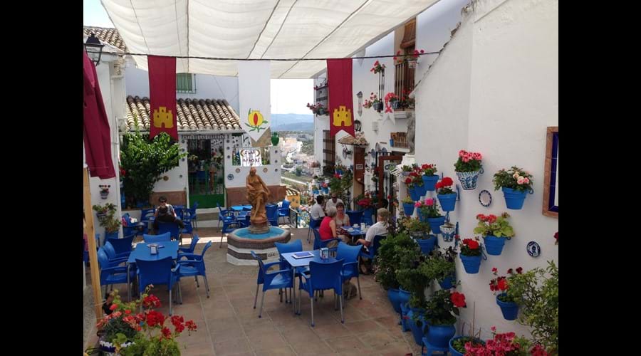 Iznajar Blue Bar