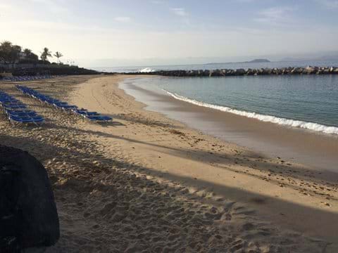 Early morning run - deserted Playa Flamingo