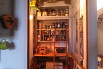 Walk-in pantry, Writer