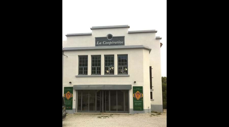 La Cooperative art gallery, Montolieu