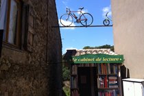 Art everywhere in Montolieu