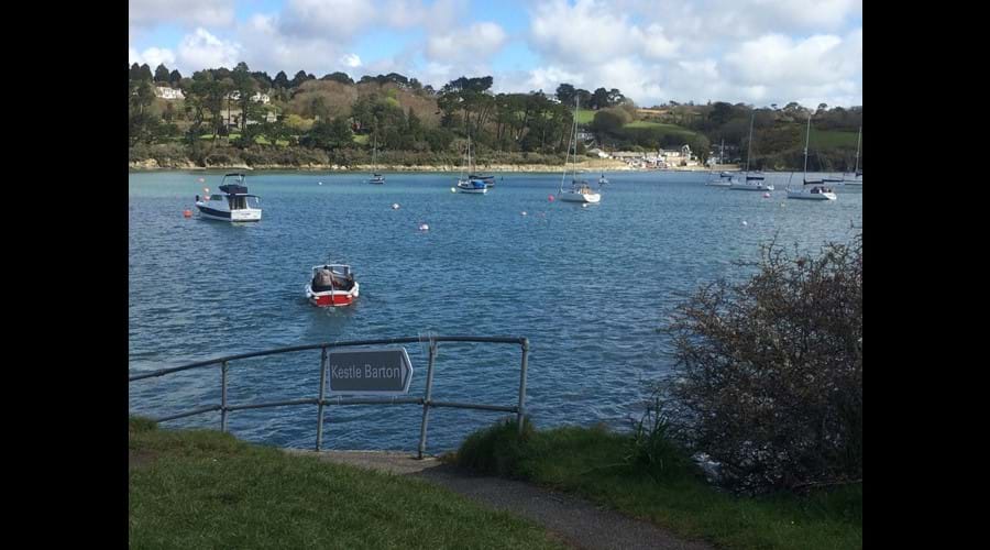 The ferry on its way back to Helford Passage