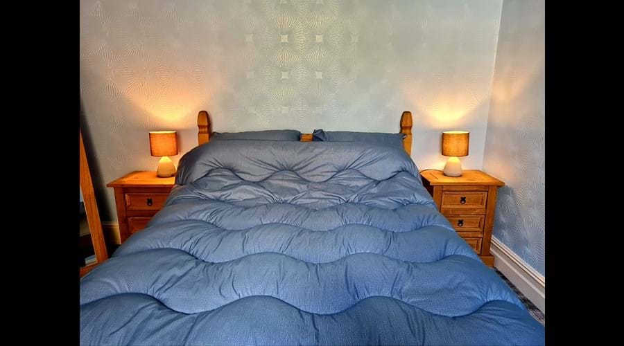 King size bedroom
